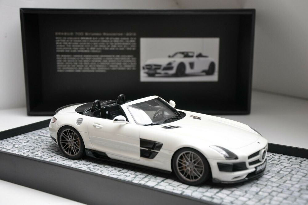 Mercedes Brabus 700 Biturbo Roadster - 1:18 - Minichamps