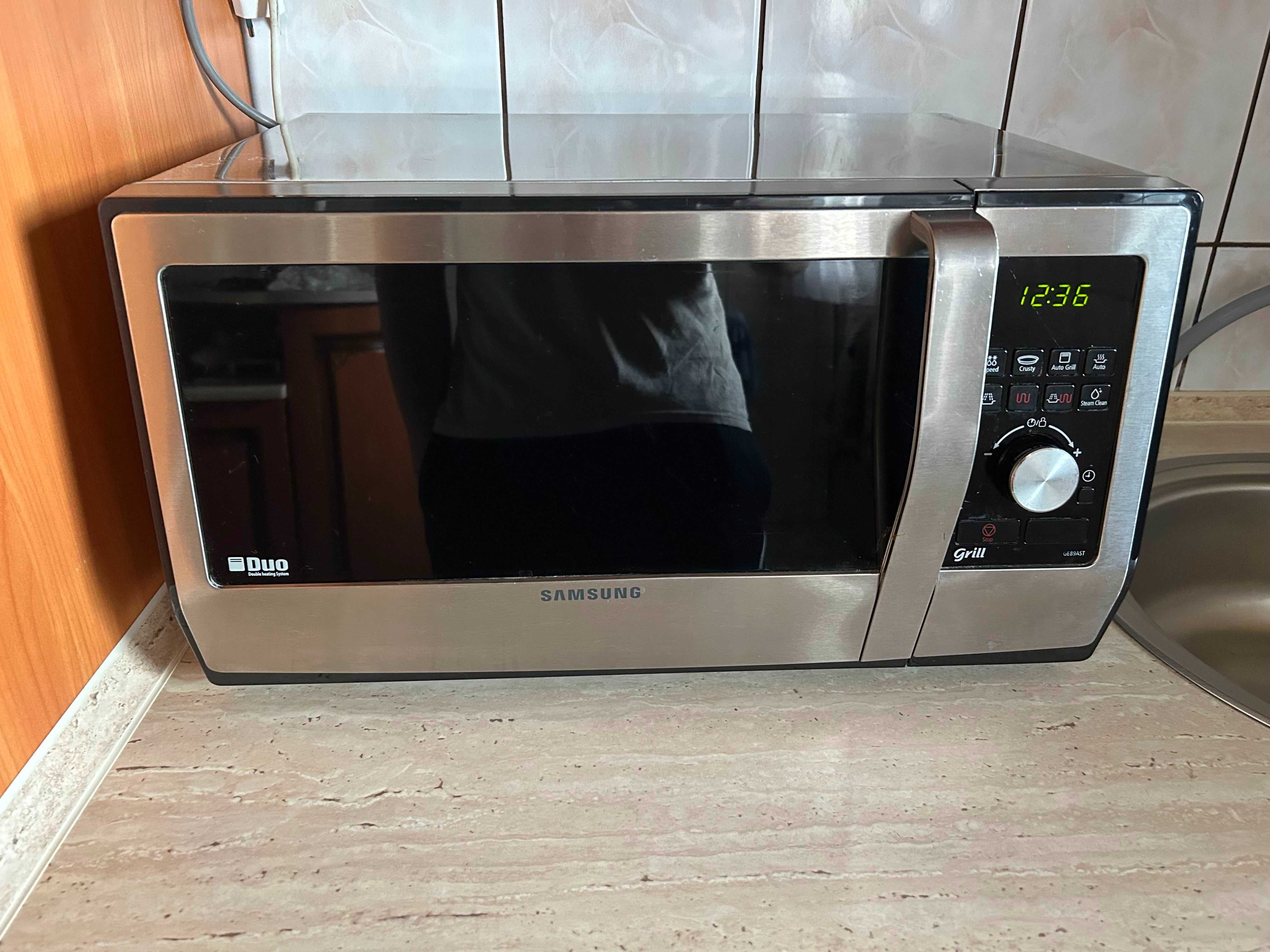 Kuchenka mikrofalowa mikrofala mikrofalówka Samsung GE89AST