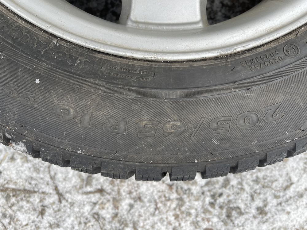 Шины с дисками 5/112  NOKIAN NORDMAN 7 205/65 R16 94T XL (ШИП)