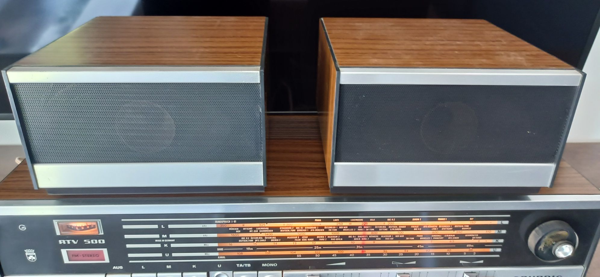 Amplituner Grundig RTV 500, kolumny Grundig Box 39