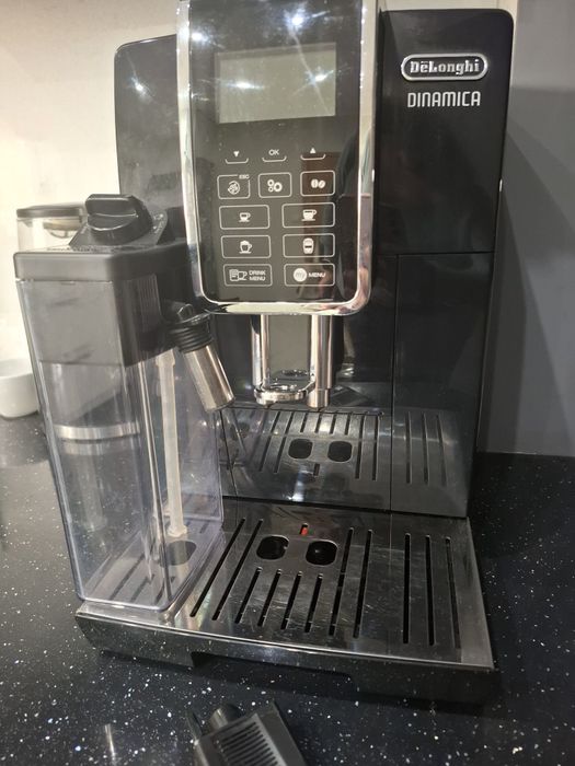 Ekspres Delonghi Dinamica
