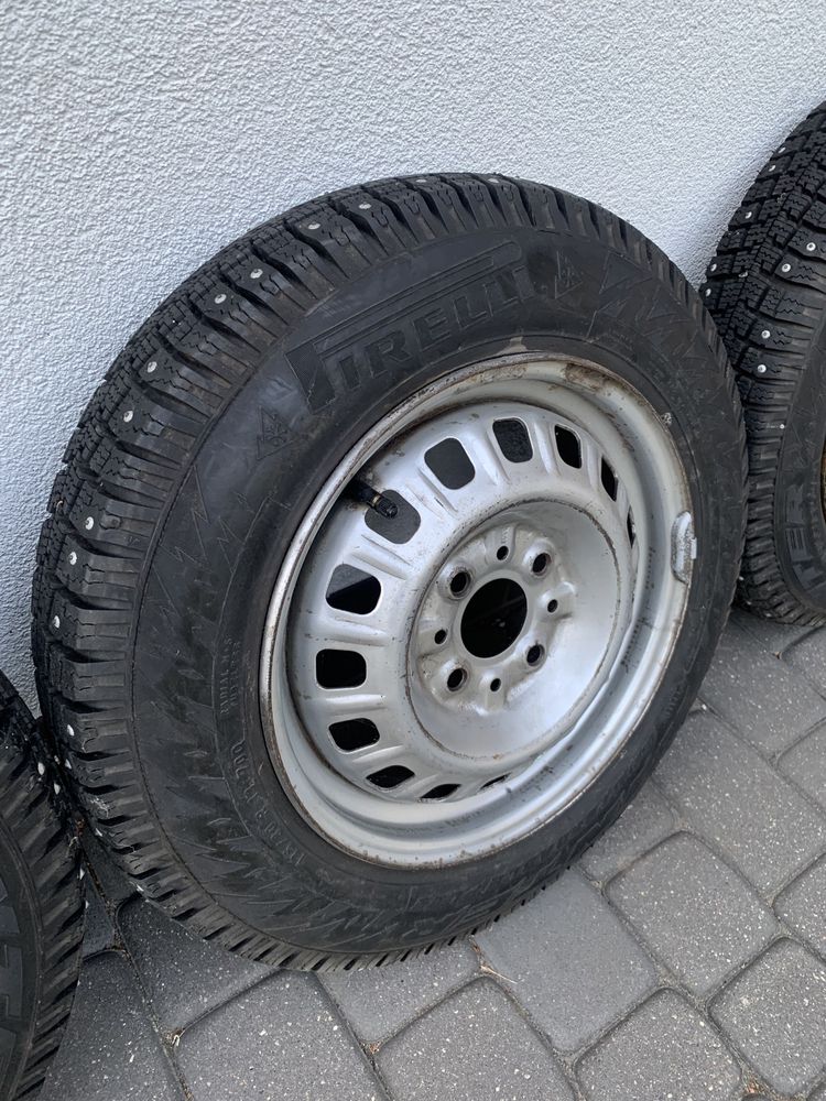 Koła 13” Pirelli kolce kjs 126p cc sc 4x98