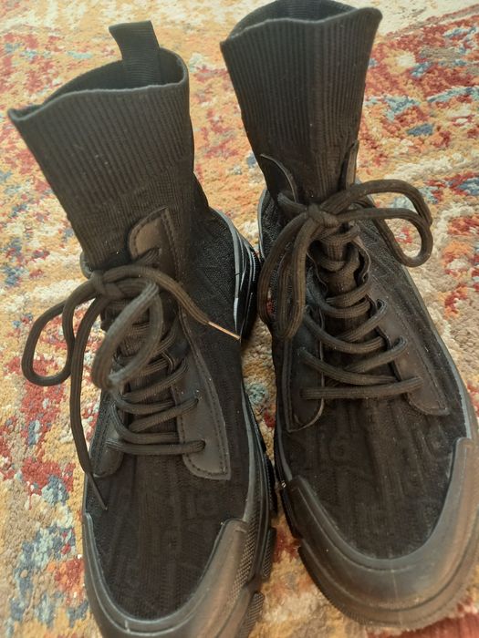 Czarne sportowe a'la trampki rozmiar 38 firmy Enplus