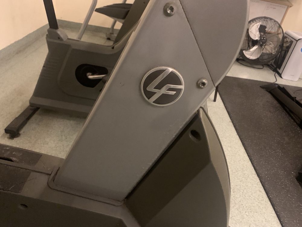 Велотренажер Life Fitness