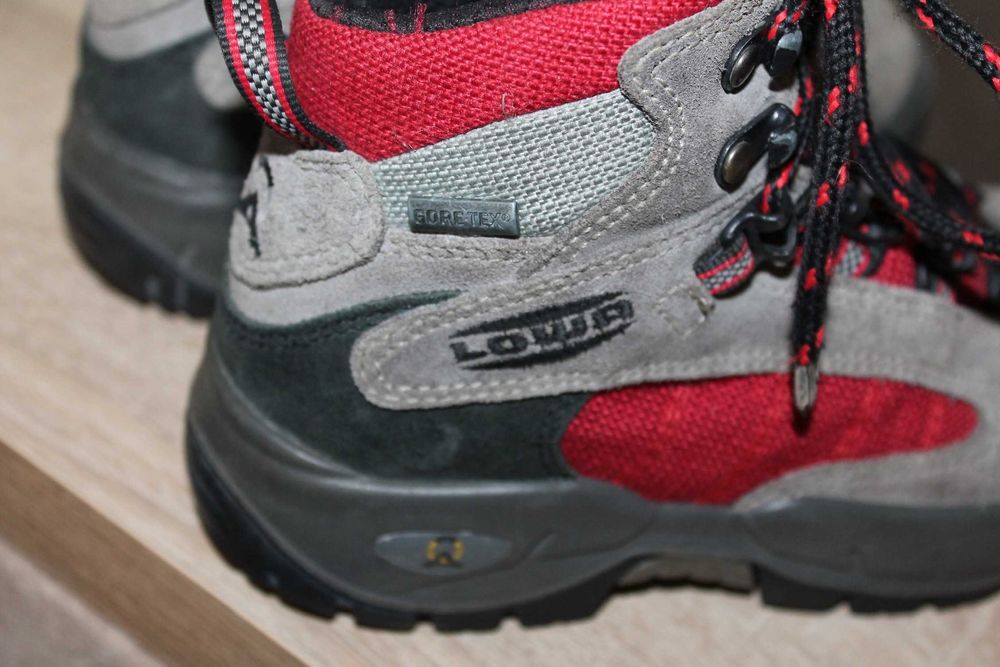 Детские зимние ботинки Lowa gore-tex. Размер 32.