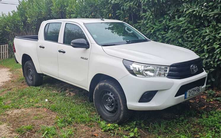 toyota hilux 5 lugares 2019