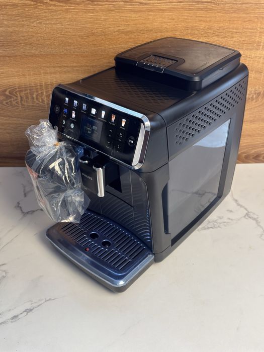 Кавомашина Philips 5500 series LatteGo з Гарантією !!!