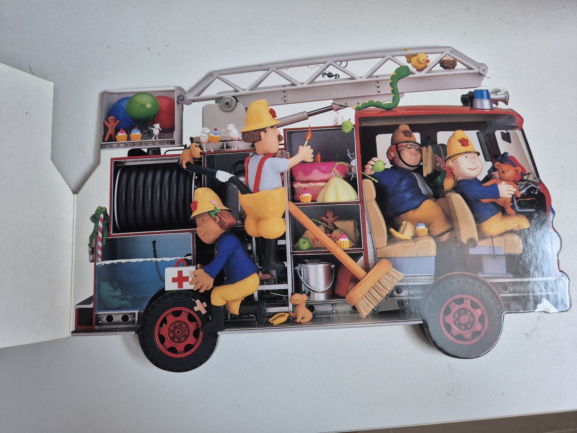 Livro infantil  bombeiros
