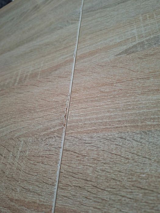 Sprzedam stół z krzesłami