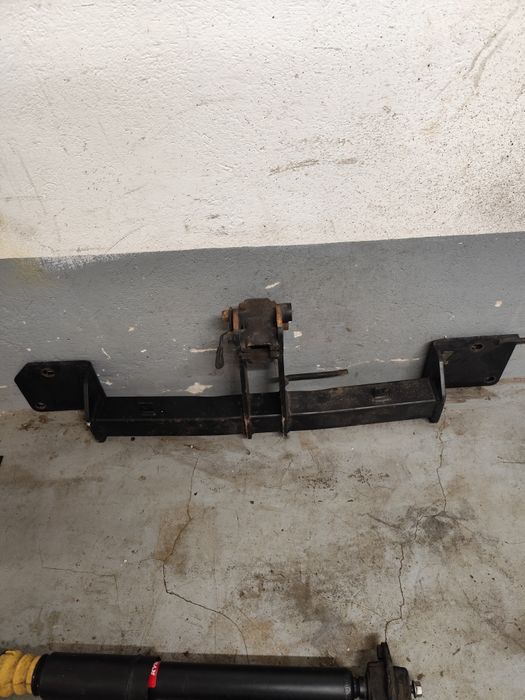 Belka pod zderzak do haka bmw e91