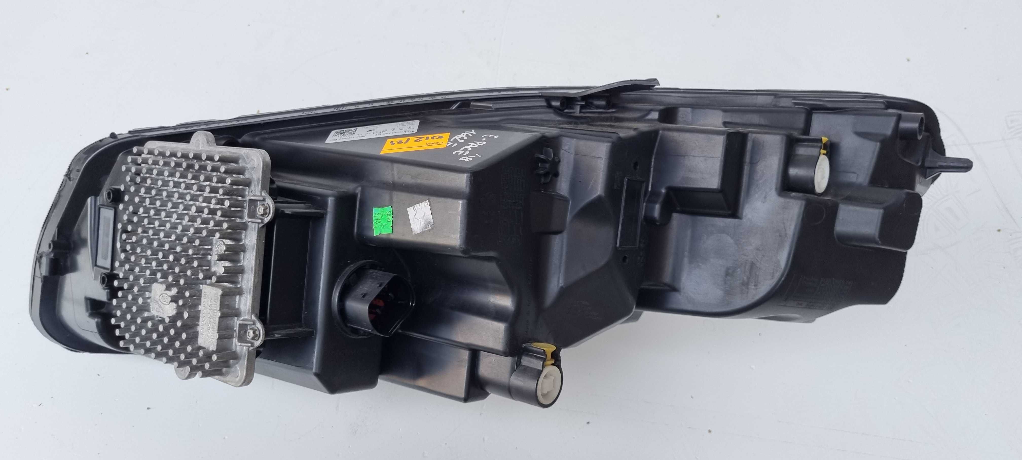 JAGUAR E-PACE  FULL LED Lampa Reflektor Przód r 17-24 Brak 1 uchwytu