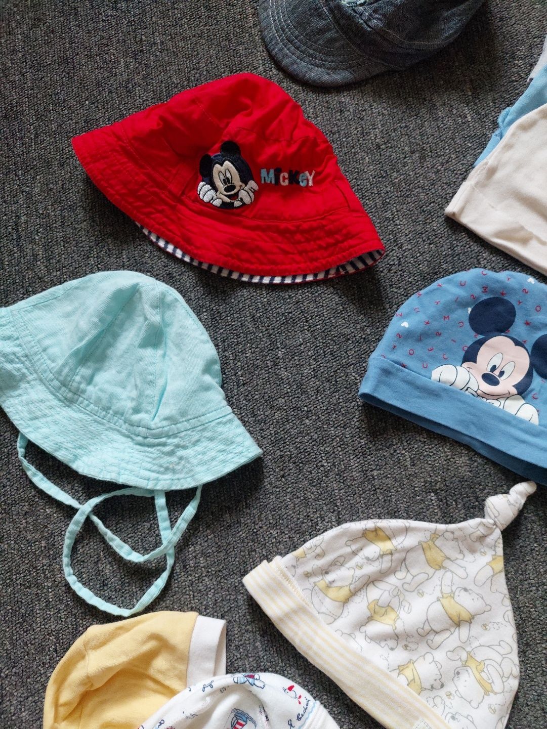 Брендовые шапочки для малышей, чепчики, панамки, кепка