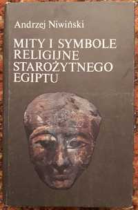 Mity i Symbole Religijne Starożytnego Egiptu