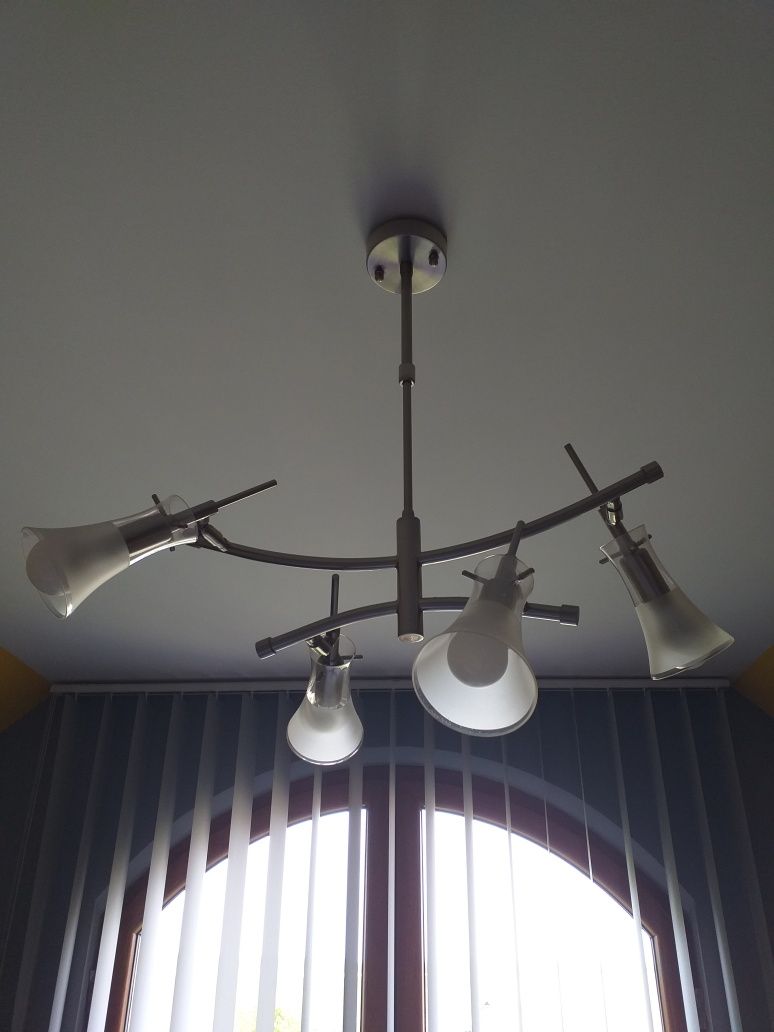 Lampa satynowa wisząca 4 klosze