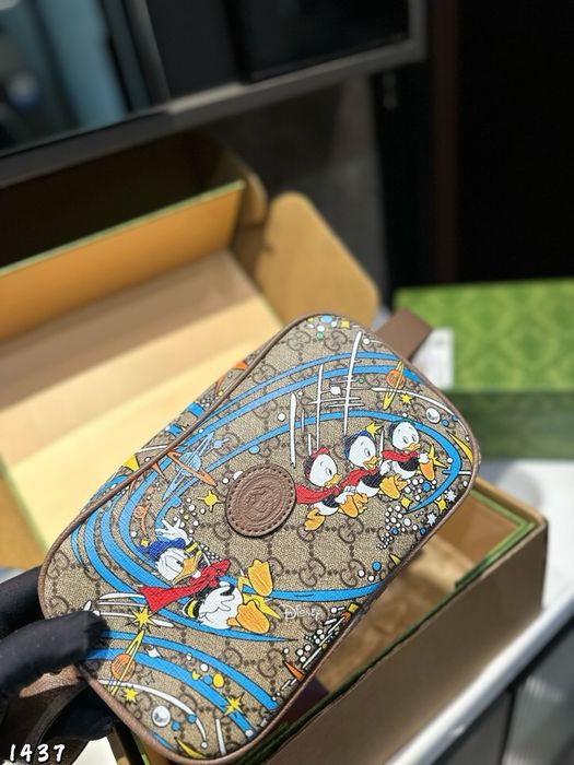 Сумка Louis Vuitton gcc мужская бежевая унисекс disney donald duck