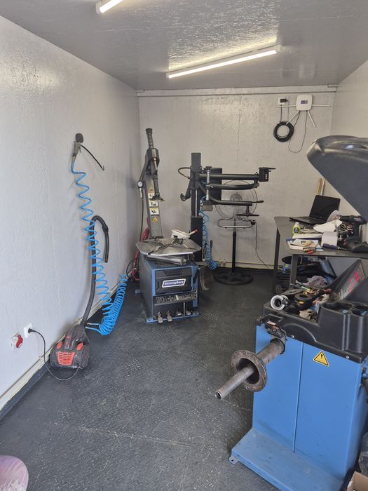 Послуги шиномонтажу, продаж резини