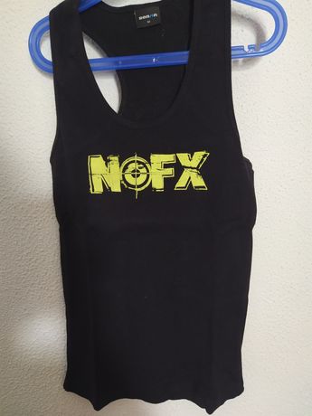 Top NOFX + top alfinete nas costas