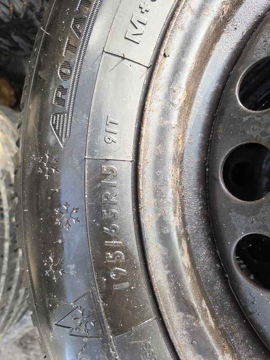 Koła zimowe 195/65R15 Dunlop 5x112 VW  4 szt