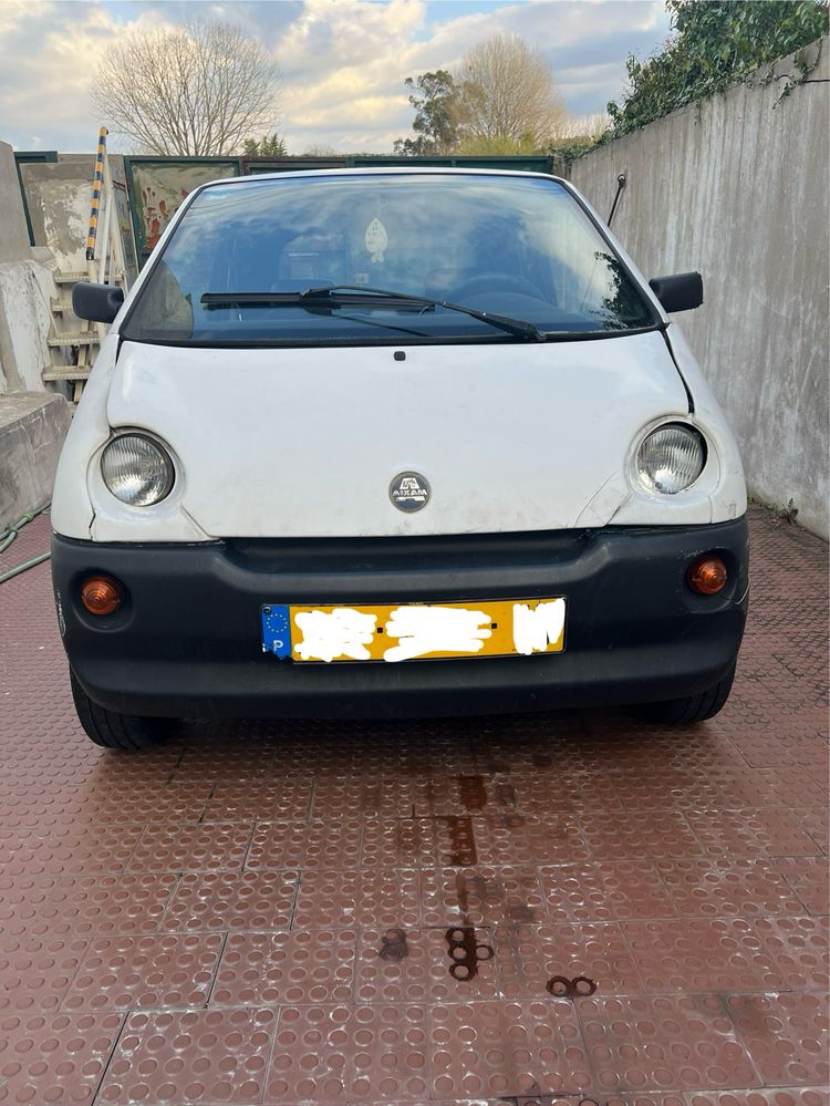 Vende-se Aixam 400 - Com Avaria na Caixa de Velocidades