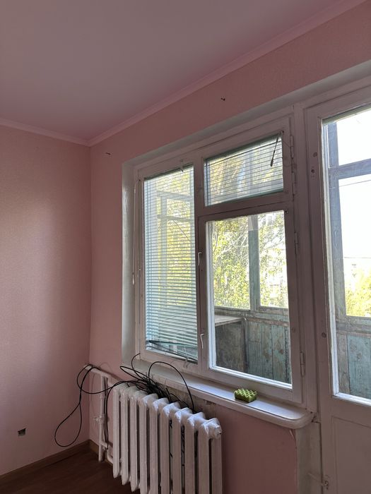 Продається тепла 2-кімнатна квартира м.Кривий Ріг , Інгулецький р-н