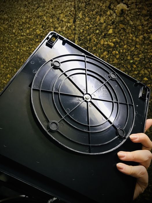 Base giratória para computador portátil ou tablet