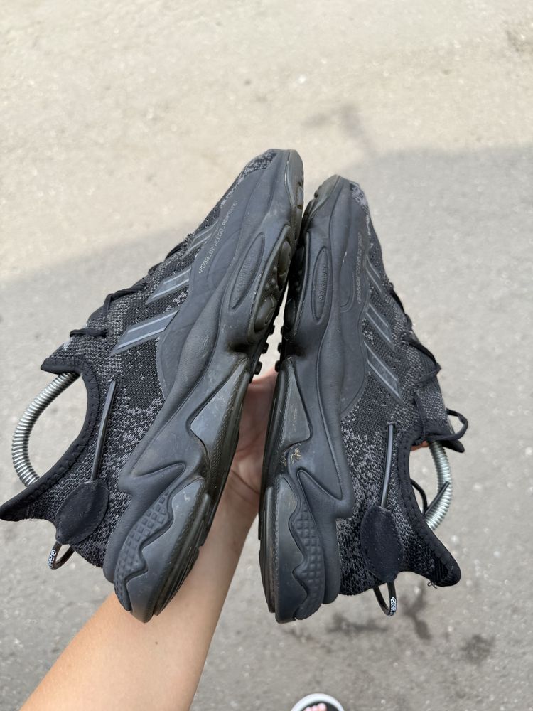 Кроссовки adidas оригинал размер  40 ozweego knit