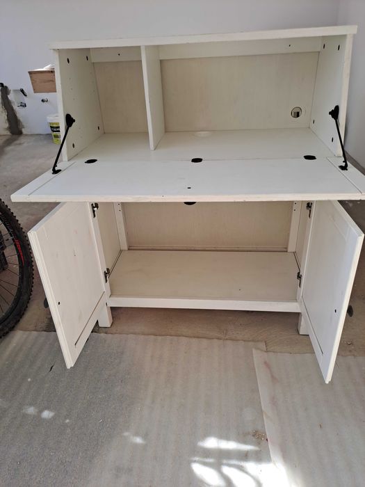 Escrivaninha branca Hemnes Ikea  bom estado