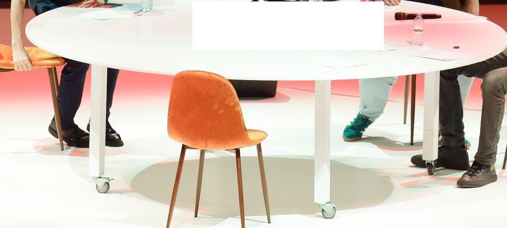 Mesa Redonda 2,50 cm de diâmetro