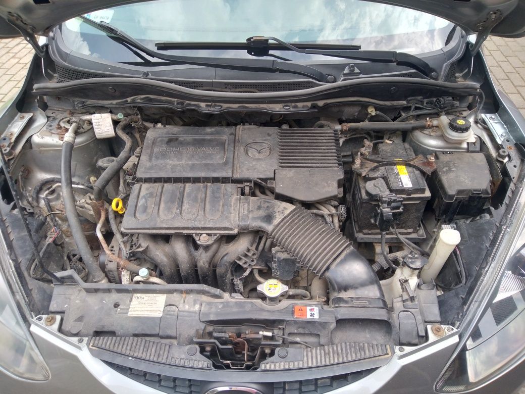 Mazda 2 1,3 benzyna,ładna bez korozji,klima,centralny zamek,alu 09r