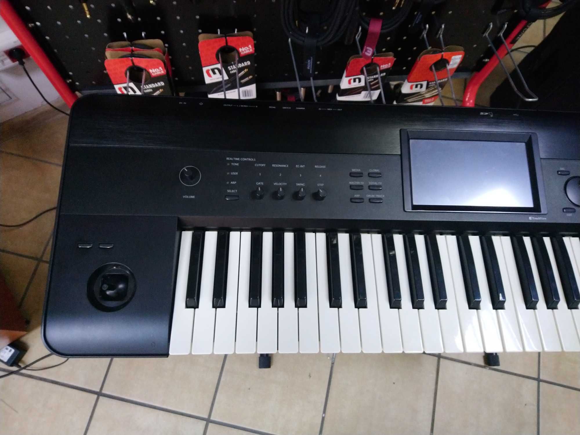 Keyboard Korg Krome 61 - Stan Bardzo dobry