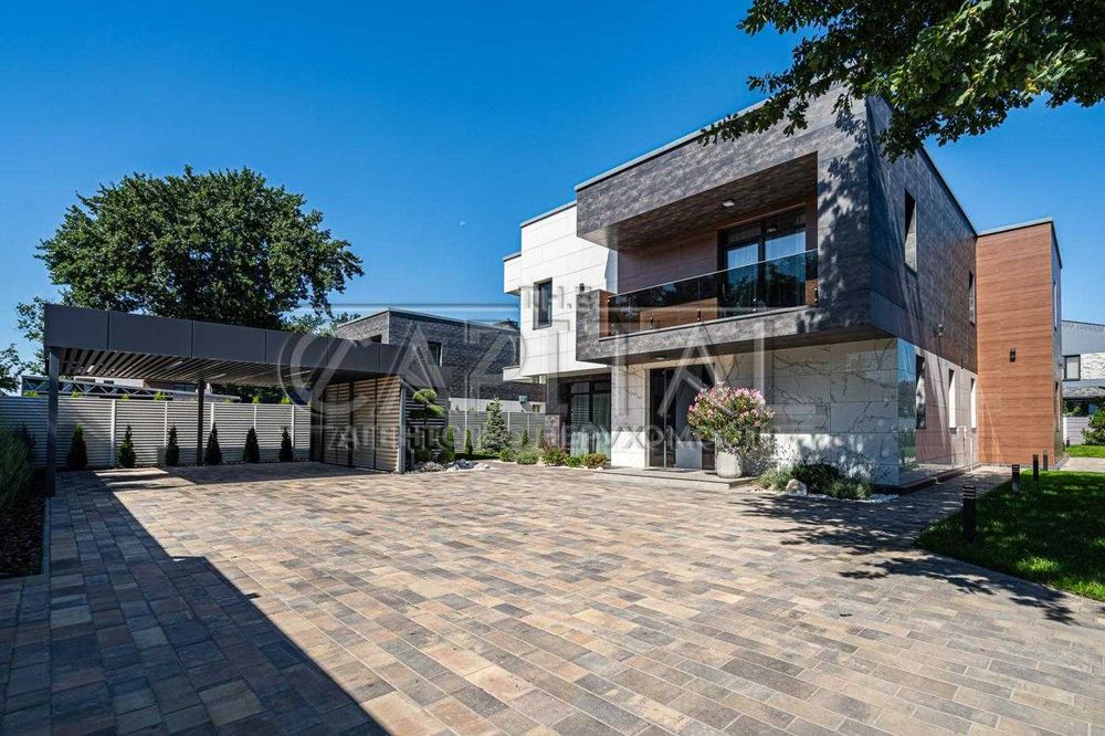 Продаж елітного будинку КМ River Island 303 кв.м.