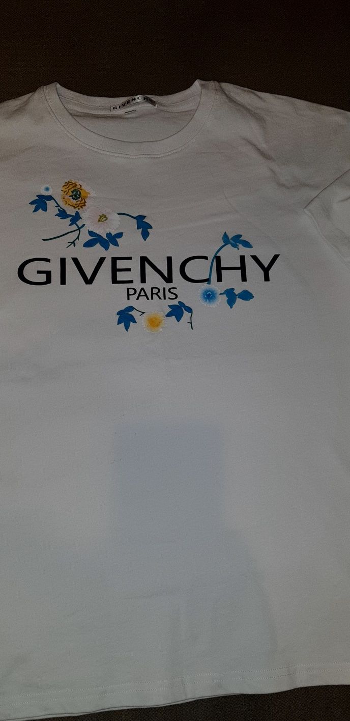 Givenchy,  t-shirt,  rozm. M