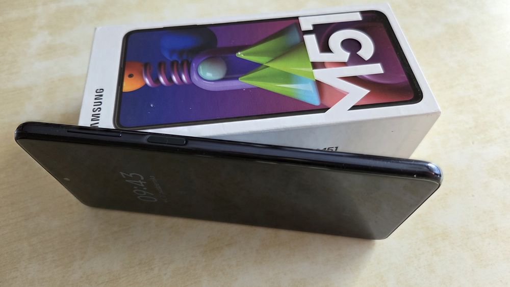 Samsung galaxy M51