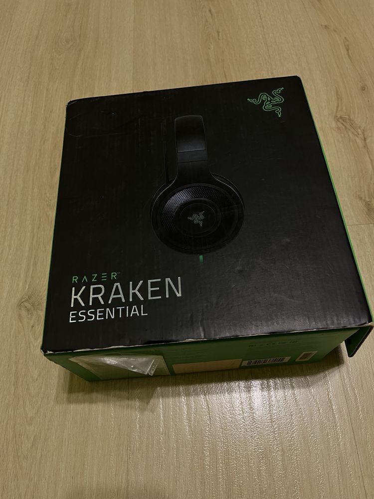 Навушники Razer Kraken Essential