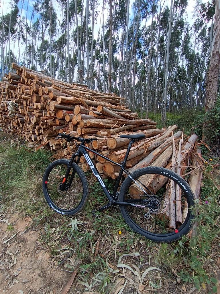 Bicicleta BTT Superior