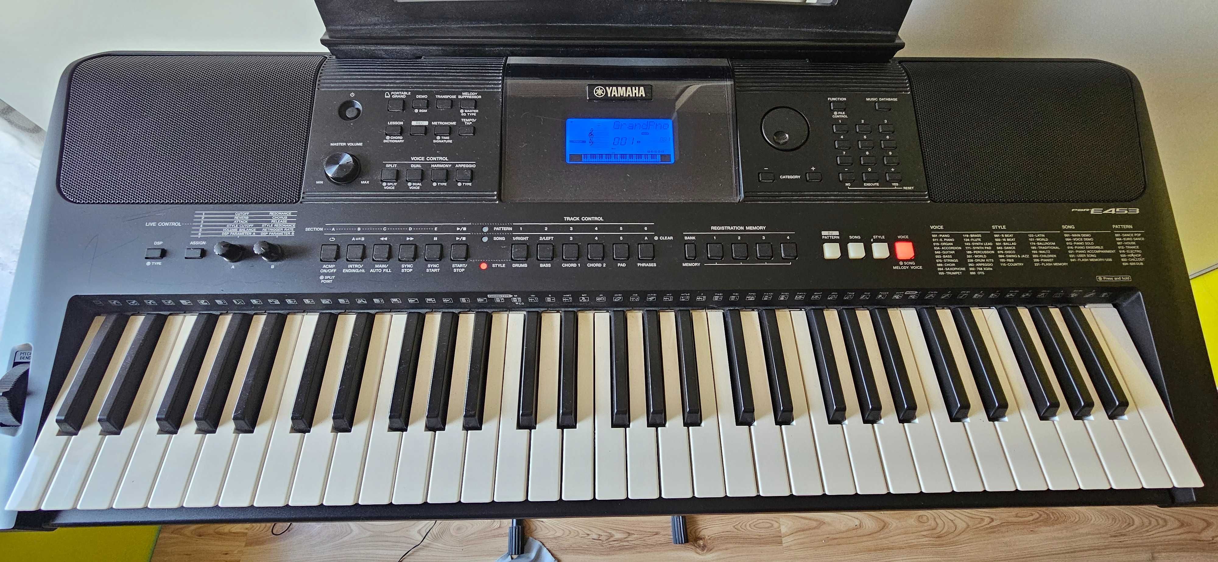 Yamaha PSR-E453 kibord