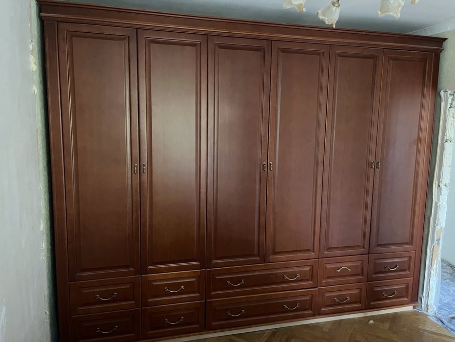 Шафа для одягу, дерево, 3 секції, 6 дверей, 321*255*63