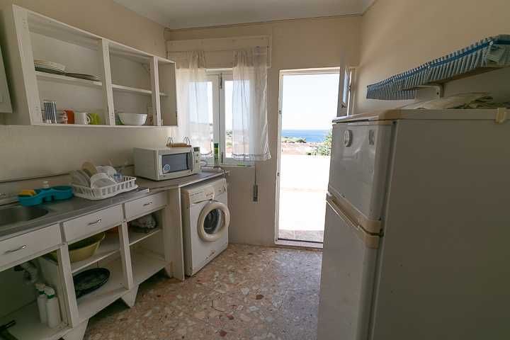 Alugo quarto no Centro de Angra do Heroísmo