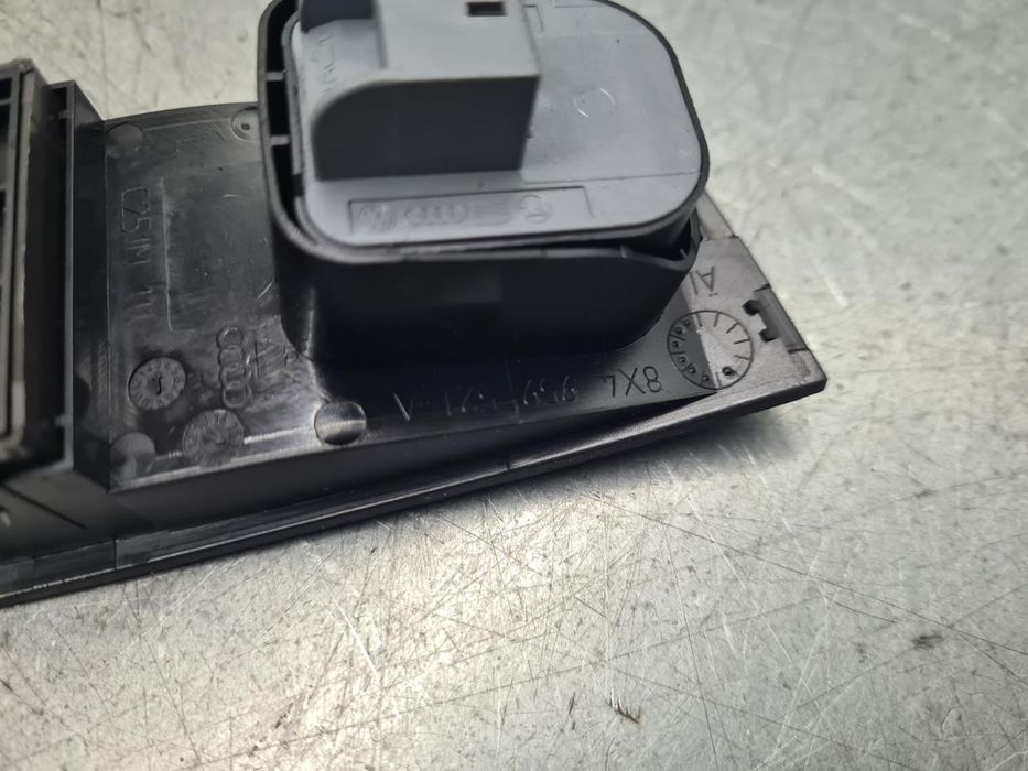 Comando / botão / interruptor vidros frente esquerdo AUDI A1 Sportback