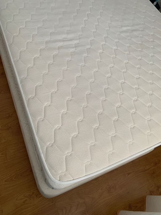 Colchão casal ótimo estado