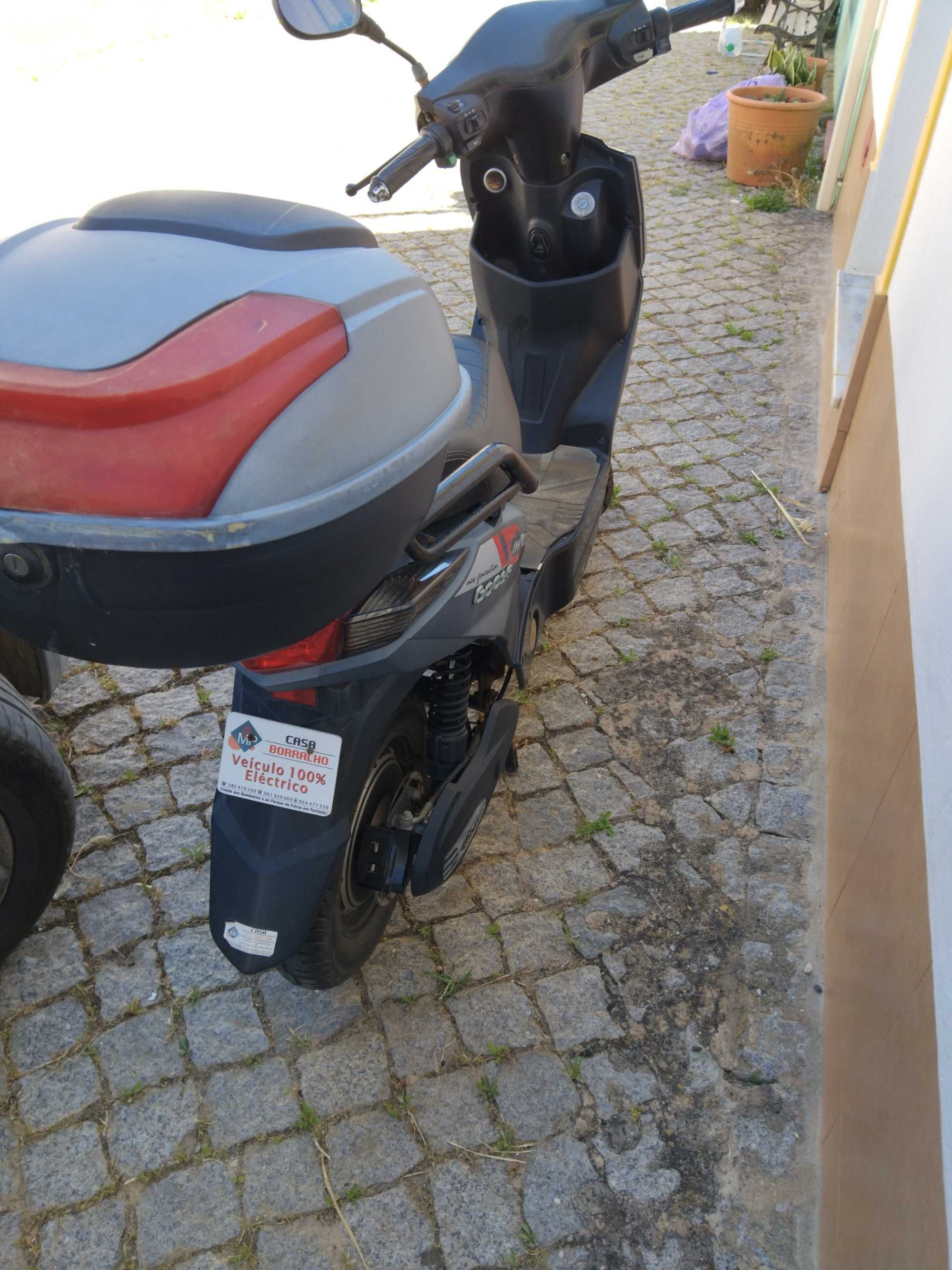 Moto eléctrica  usada