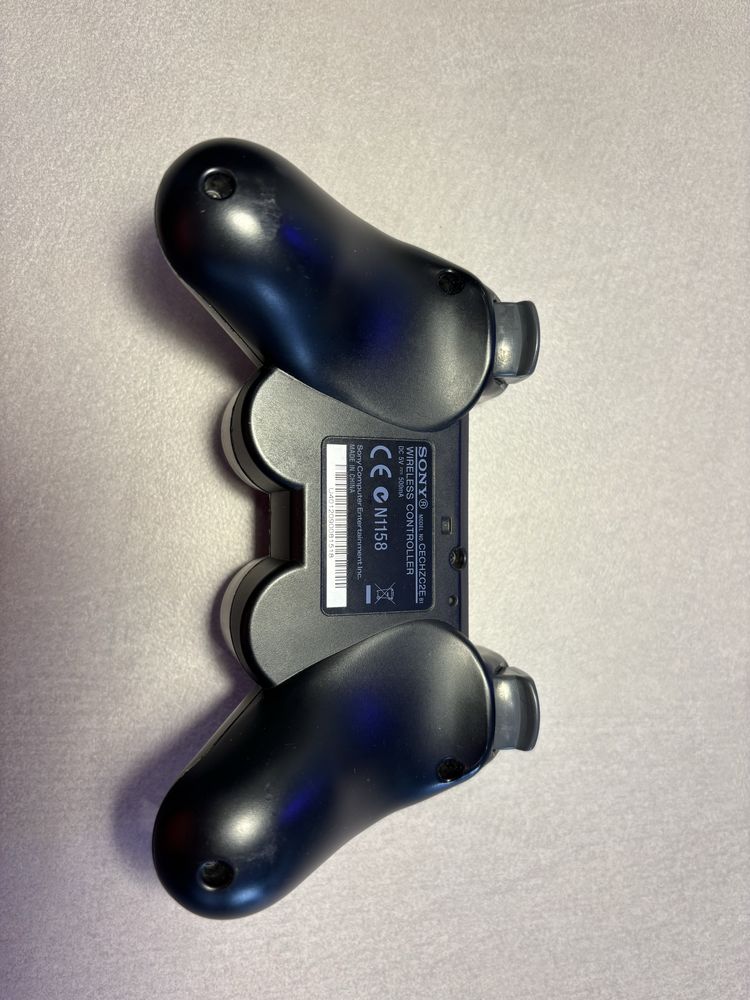 Pad Sony play Station 3, PS3 idelany stan włacza się 
PlayStation
