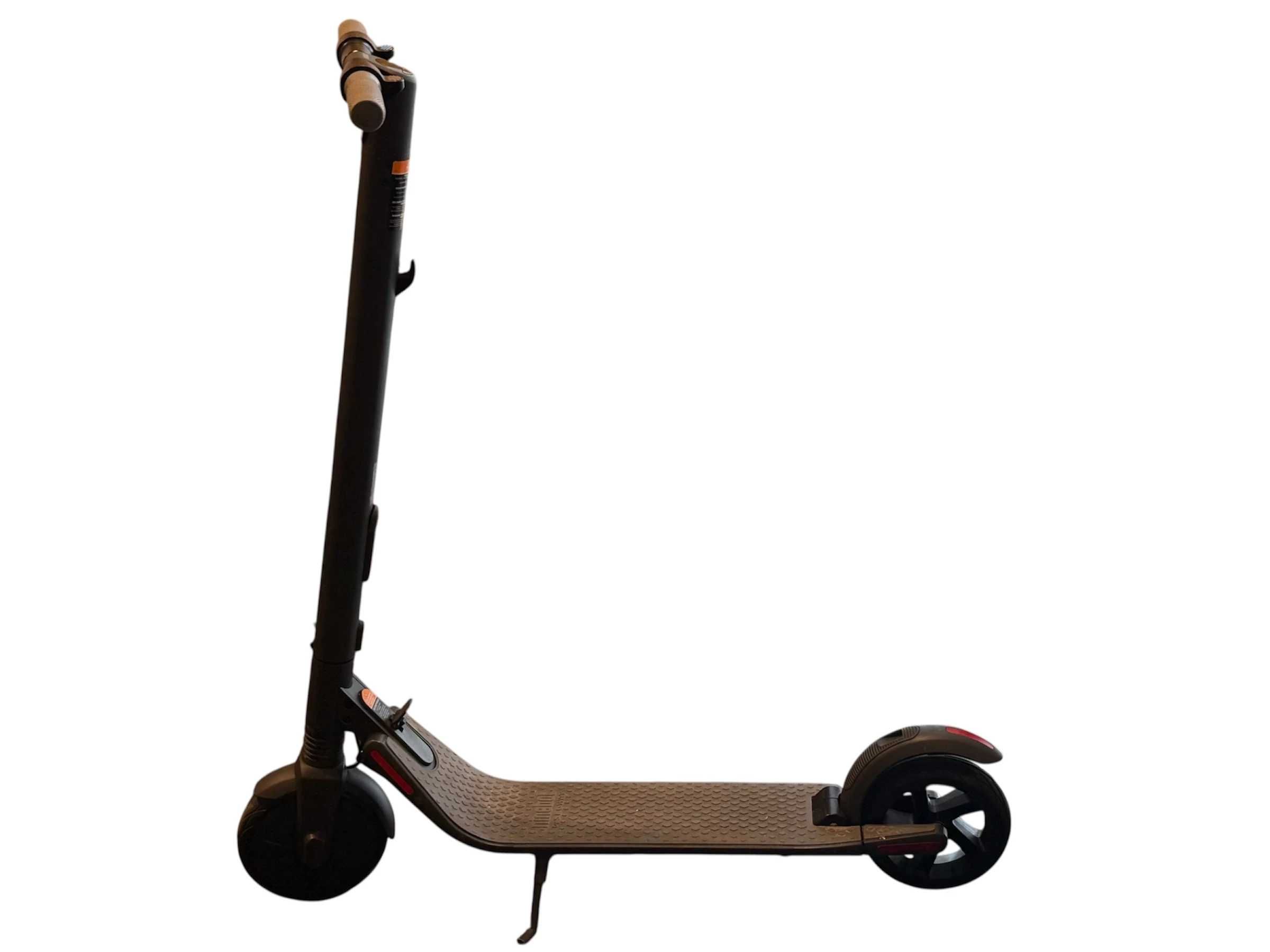 Hulajnoga elektryczna SEGWAY NINEBOT KICKSCOOTER ES 2 + ładowarka