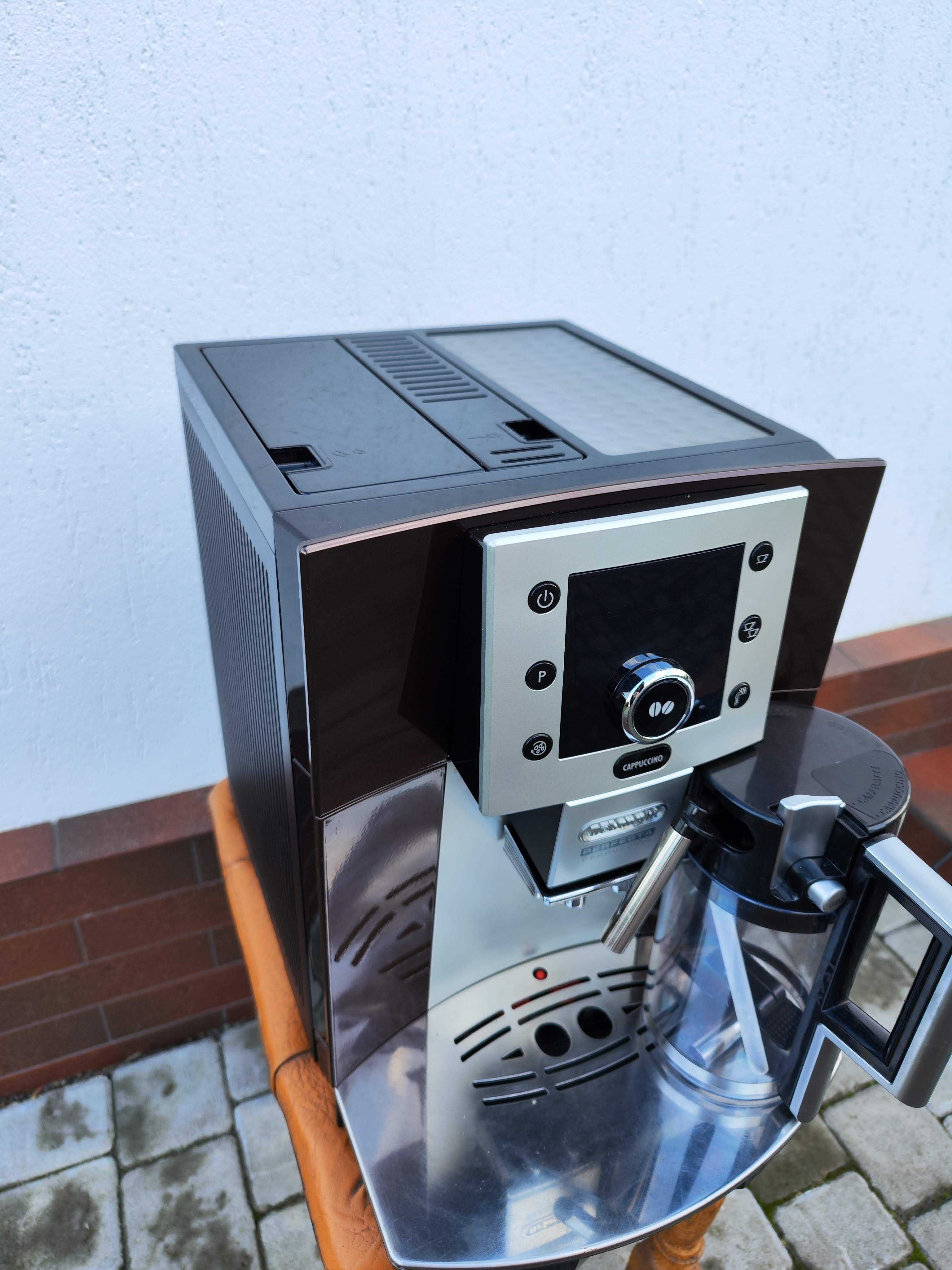 Кавомашина кофемашина Delonghi Perfecta ESAM 5500 новий молочник