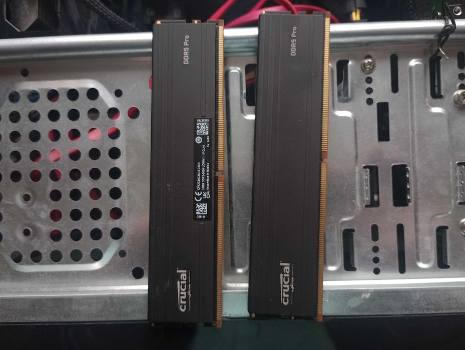 Топова основа для ПК: i5-14600 + 64GB DDR5 + MSI B760 WiFi