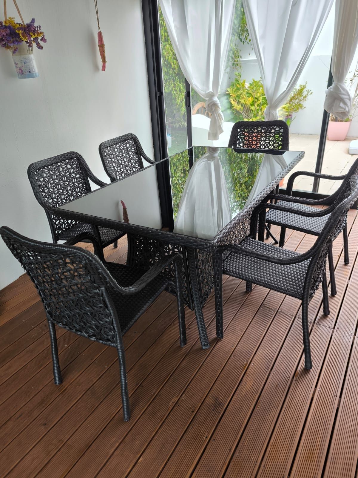 Conjunto de jardim magnífico e impecável