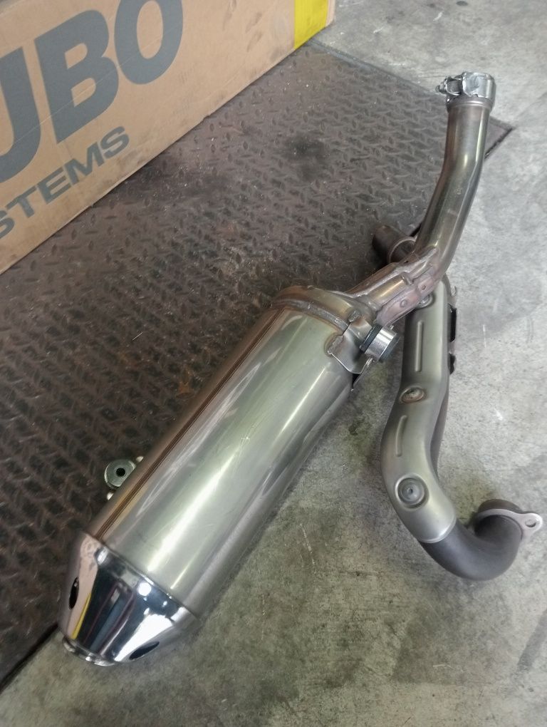 Escape  original  Suzuki LTR 450