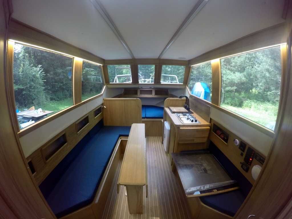 Jacht motorowy houseboat Riverboat 26