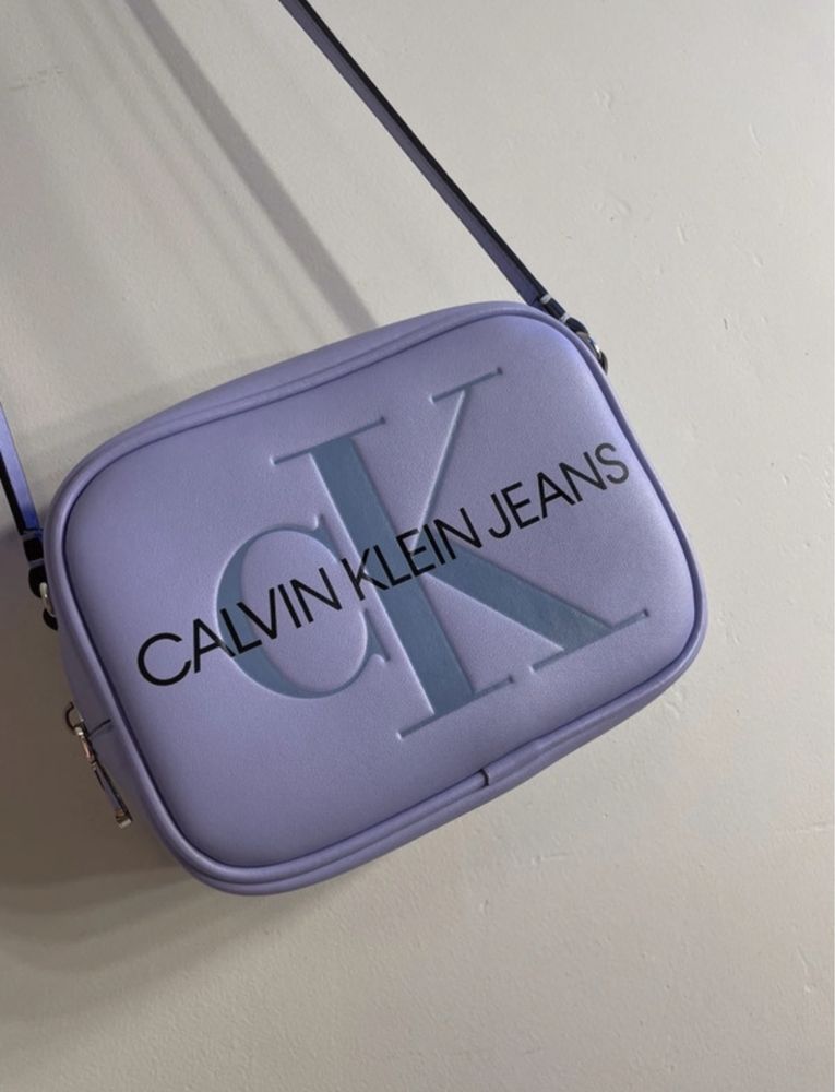 torebka na ramie Calvin Klein