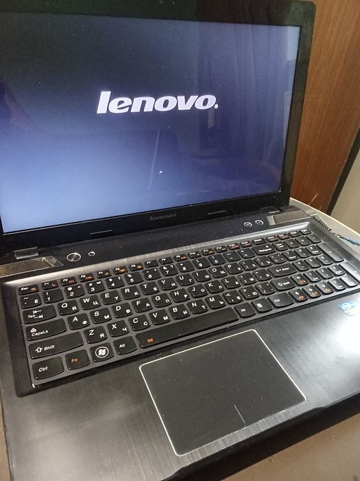 Leno Y580 intel I5